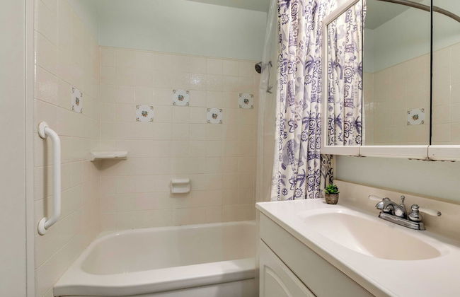 Goleta Getaway by Avantstay Private Backyard, 1.5mi to the Beach! - Foto 27