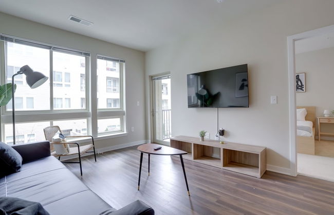 Alexandria Modern Apt Amazing Amenities - Photo 22