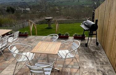 Oaklodge House - Photo 7