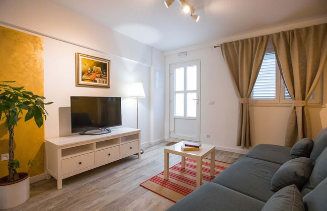 Apartment Dam - Photo 3