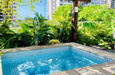 Apto na Barra da Tijuca próximo a praia - Foto 2