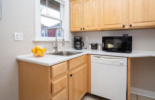 Cozy Carriage House - Walk to UNC + Free Bikes - Foto 15