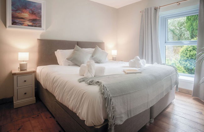 Hill House - 4 Bedroom - Llanrhidian - Photo 22