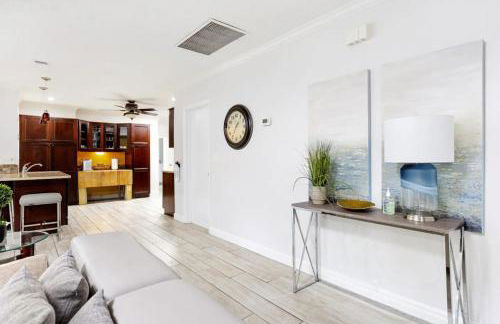 Beautiful Villa 4 BD 3 BA with Heated Private Pool, Close to Beach - Foto 20