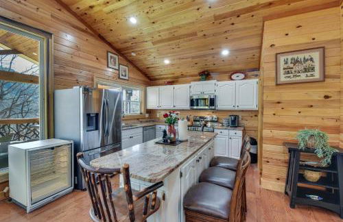 Mountain-View Cabin about 2 Mi to Downtown Clayton! - Foto 6