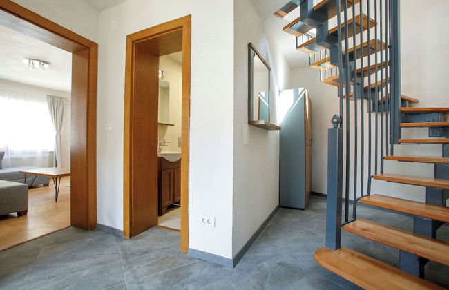 Aki Gray Apartment Serene Oasis - Photo 45