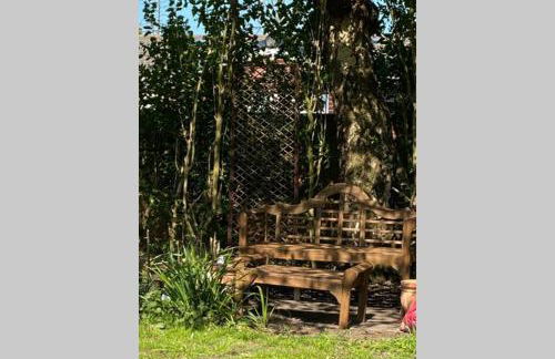 Lyndhurst - Victorian villa with heated pool - Foto 24