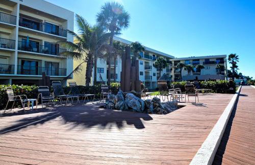 Mont Martre Condo 216 Beachfront 2 bedroom 2 bath at Mont Martre Condos 23117 - Foto 6