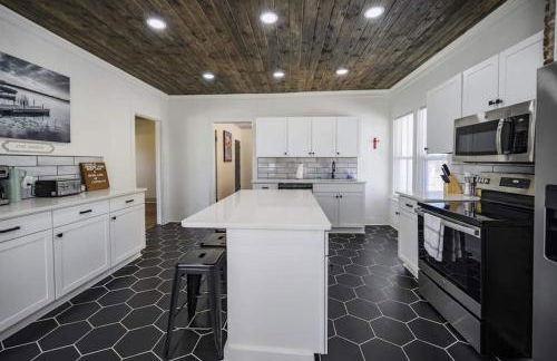 Charming Retreat 5 Min to Tims Ford Lake Sleeps 8 - Foto 44