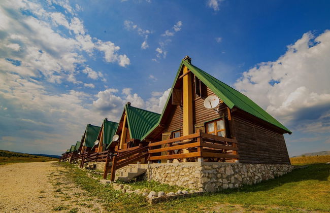 Cabin in Nature With View of the Durmitor Mountain - Foto 13