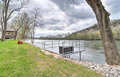 White River Fishing Escape with Deck and Patio! - Foto 28