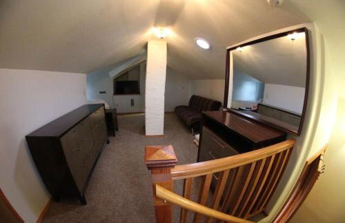 DOWN TOWN BUNGALOW Entire home available - Foto 14