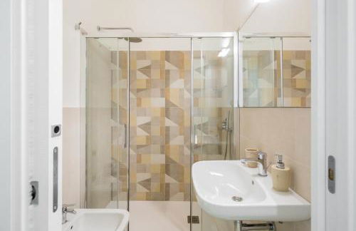 Donna Alba - Photo 18