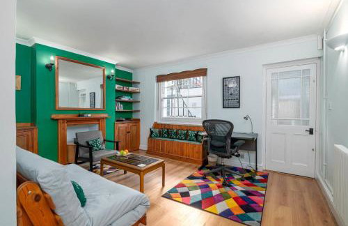 Fantastic 1 bedroom apartment with private patio - Foto 1