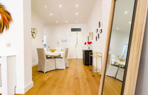 Chamberi Boutique - Photo 15