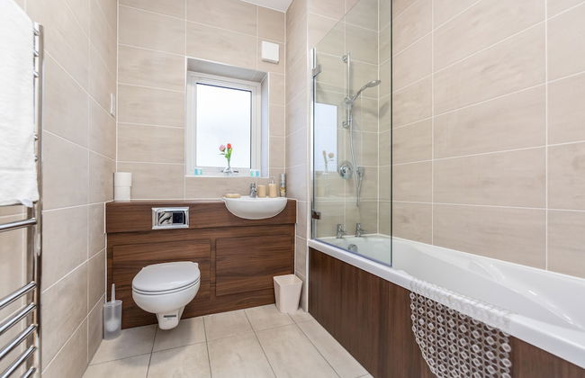 2BR Apt-sleeps 5-accessible-central Dartford - Photo 17