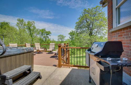 Home with Hot Tub and Deck about 3 Mi to Ark Encounter! - Foto 33