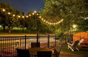 Campus Cottage Kng Bed! Walk To Uco And Downtown - Foto 7