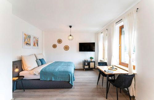 Deluxe Studio, PS4, Parken, Netflix, Klinikum - Foto 3