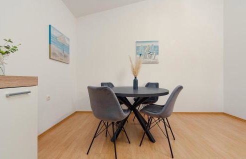 One-Bedroom Apartment In Podgradina - Photo 11