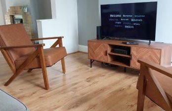 Spacious 3 bed House, Wolverhampton - Photo 1