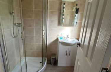 The Lodge - Photo 43