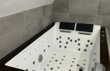 Charming Apartment with JACUZZI Centre Strasbourg Gare - Foto 15