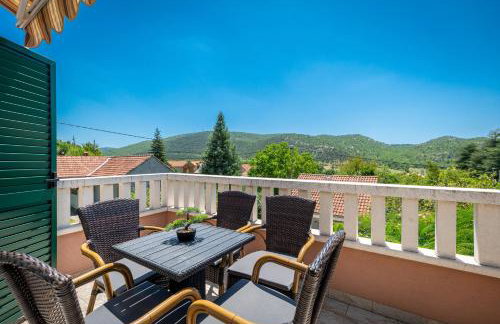 Villa Viktoria with private swimming pool - Photo 29