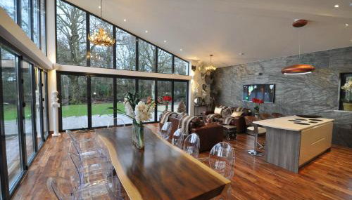 Cameron North Lodge - Photo 3