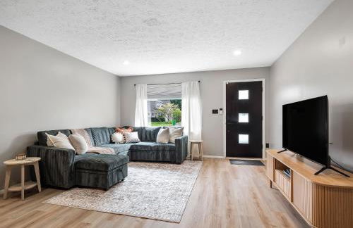 Beautiful Ranch with Outdoor Patio and Room for 6 - Photo 5