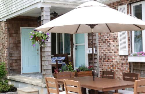 Cape May Classic Design that is Cozy, Elegant, and Inviting - Photo 14