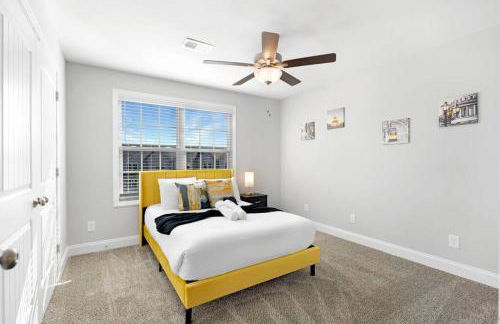 Make Lemonade in luxury w king bed and free parking plus 40 minutes to Nashville - Foto 14