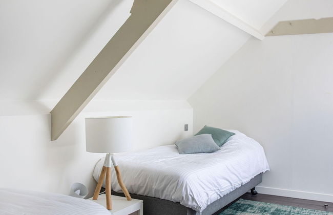 Luxury Villa in Sint-Idesbald with Hot Tub - Photo 11