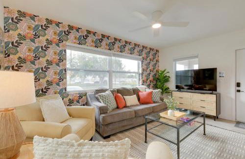 Hot Tub and Courtyard Access! North Palm Beach Home - Foto 1