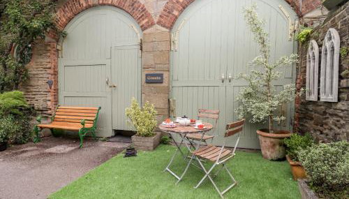 The Grooms - Photo 4