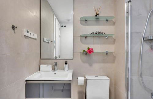 Blue Lady by the Sea - Photo 24