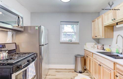 The Moose #10 - Stylish Loft with King Bed, Free Parking & Wi-Fi - Foto 38