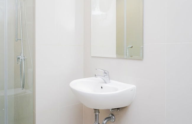 Homey and Comfy 1BR at M-Town Signature Apartment - Photo 9