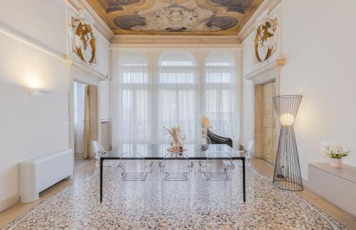 Luxury Calatrava - Apartment in Venetian Palazzo by Sarlux - Foto 13