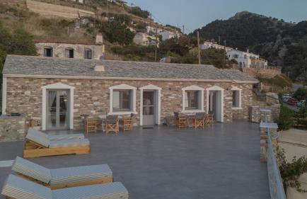 Erifi Luxury Suites - Photo 47