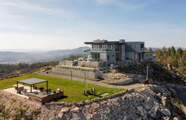 Belleza by Avantstay Hilltop Mansion w Pool Panoramic Views Ultra Modern Interior - Foto 3