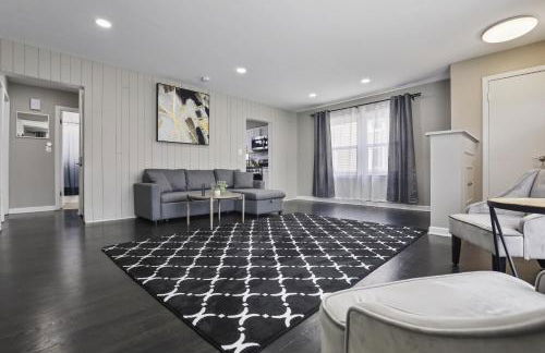 Charming Retreat in the Heart of Des Plaines residence - Foto 14