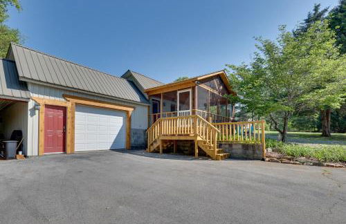 Guntersville Lake Home with Deck and Covered Boat Slip - Foto 27