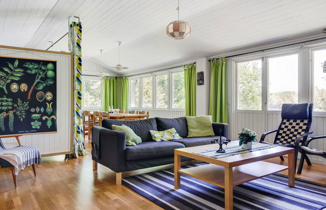 3 bedroom House in Asarum with garden and terrace - Photo 3