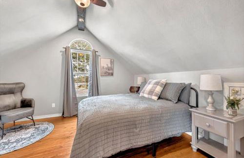 The Oak Cottage- Charming Downtown Family Retreat in the Heart of Siloam Springs - Foto 20