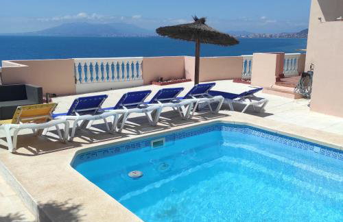 Magnificent Holiday 5 bedroom villa in beach front - Foto 1