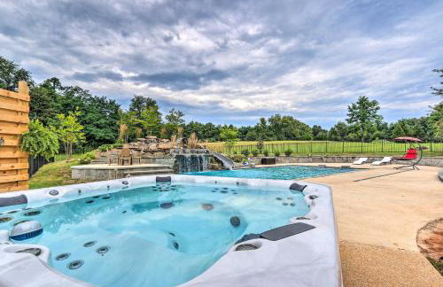 Charles Town Home with Private Pool and Hot Tub - Foto 39