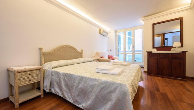 Via Avvocata 25 in Napoli - Foto 2, Imagen principal