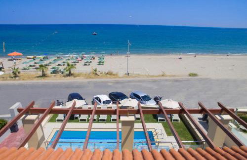 Irida beachfront Villa for 12 steps to amenities - Foto 39