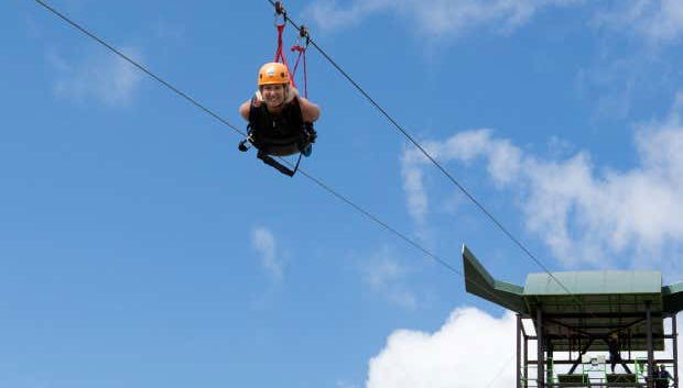 Tirolina El Monstruo - Foto 4, Deslizándonos en la tirolina El Monstruo